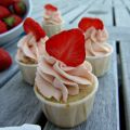 Jordgubbscupcakes med jordgubbsfrosting
