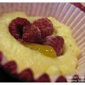 Muffins med hallon och lemon curd