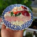 Gudomligt god glasstårta (Jordgubb/vit choklad)