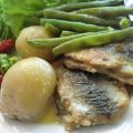 Havremjölspanerad strömming med dijon- och[...]
