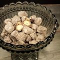 KRYDDIGA HASSELNÖTTER MED CHOKLADÖVERDRAG