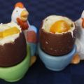 Chokladägg med vit chokladmousse och mango