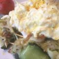 Zucchinirullar med mozzarella o betssås