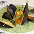 Ramslökssoppa med musslor à la moules marinés