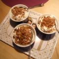 Äppelkompott med citron, grädde och dinkelsmulor