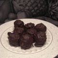 Goda chokladdoppade fruktkulor