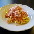 Pastasås med räkor eller mozarella