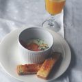 Ägg cocotte med rökt lax