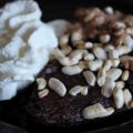 Kladdkaka med puffat ris och nougat