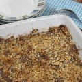 Enkel äpplekaka med karamell- och mandeltopp