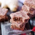 Intensiva ingefärs- & lingonbites med hampafrön