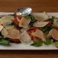 Spenat- och tomatsallad