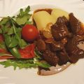 Boeuf bourguignon på mannens vis