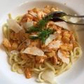 Färsk glutenfri pasta med krämig räk- och[...]