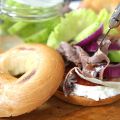 Rostbiffburgare i bagel