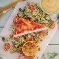 Knaperstekt fetaost med dilltabbouleh och hummus
