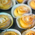 Vetebröd med vaniljfyllning