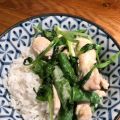 Spicy chicken med grön curry, kokosmjölk och[...]