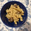 Pastagratäng med köttbullar