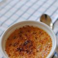 Crème brûlée med passionsfrukt