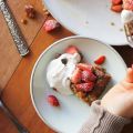 Glutenfri jordgubbsexplosion med vaniljyoghurt