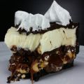 DOUBLE LAYER CHOCOLATE CARAMEL OREO CHEESECAKE