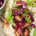 Orientalisk naanbrödspizza med kikärter och[...]