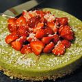 Raw avokado cheececake