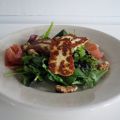Halloumi- och serranosallad