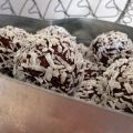 Raw chokladbollar