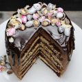 6-LAYER SNICKERS BROWNIE EASTER CAKE