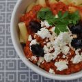 Pastasås på röda linser med fetaost