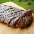 Grillad flankstek med grönsaksspett