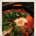 HUEVOS RANCHEROS MED FÄRSK KORIANDER