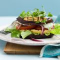 Aubergine- och halloumiburgare - 315 kcal