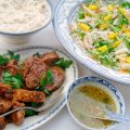 Dubbelmarinerad fläskfilé med sallad och såser