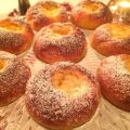Glutenfria saffransbullar med vaniljfyllning