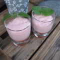 Jordgubbsmousse med fläder!