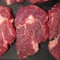 Entrecote med bakpotatis och bearnaisesås –[...]