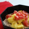 Gröt med färsk ananas och grapefrukt