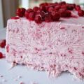 Semifreddo med lingon