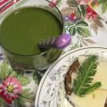 Grön powersmoothie med äppelmust, avocado,[...]