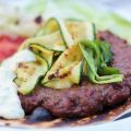 Rökiga burgare med grillade tillbehör - wrappat[...]