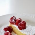 Vit kladdkaka och hallongrädde