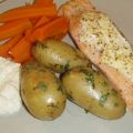 Fetaostfylld lax med örtslungad potatis