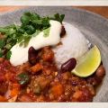 VEGETARISK CHILIGRYTA MED AUBERGINE & BÖNOR
