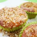 Mandelmuffins med rabarber och kardemummacrumble