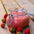 Strawberry curd med basilika
