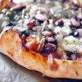Pizza på surdegsbotten