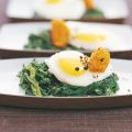 Pocherade ägg med krämig spenat